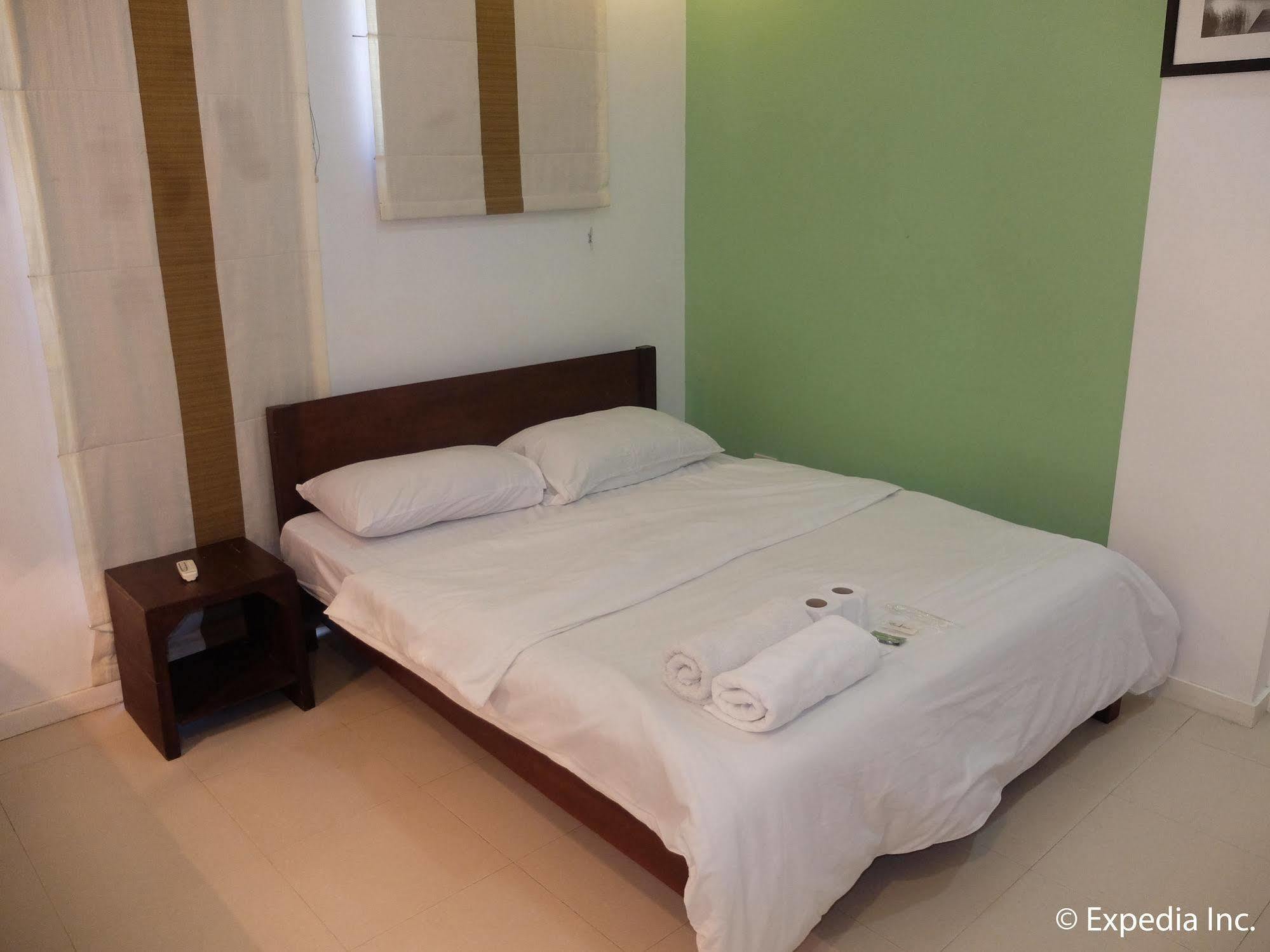 Elyseah Condotel Angeles Exteriör bild