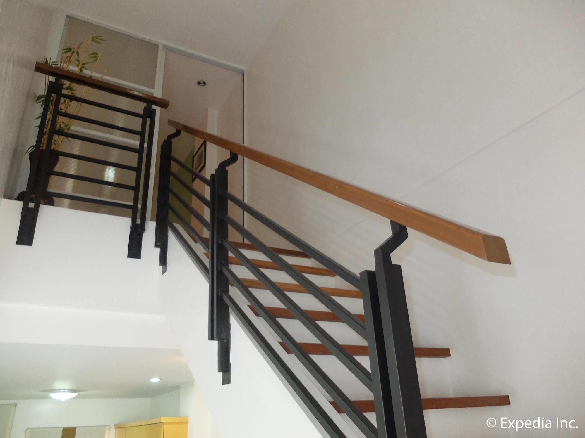Elyseah Condotel Angeles Exteriör bild